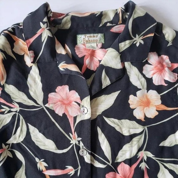 VINTAGE Tommy Bahama Aloha Button Down - Picture 2 of 3